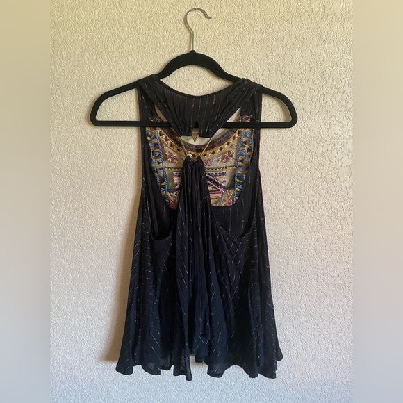 Tassel Tank - Picture 4 of 4